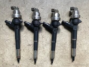 Vstrekovače 1,7 cdti  denso 8- 97376270 -2