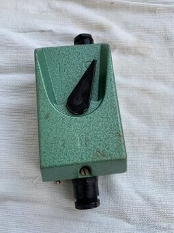 Koncový spínač / prepínač VEB ESR Elgero, typ K 2804