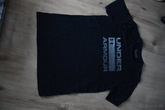 Under Armour HeatGear – pánske tričko (M)