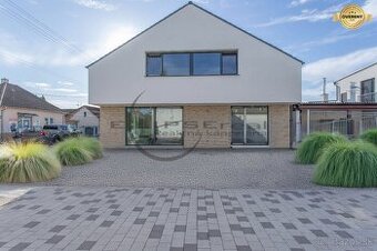 NA PREDAJ NOVOSTAVBA veľkorysý 5-izb. rodinný dom v Lozorne