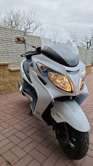 Suzuki Burgman AN400, ABS, r. 2016