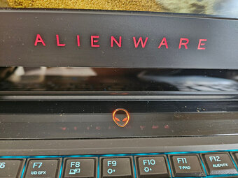 Predám hernú klasiku notebook Dell Alienware 17 R4