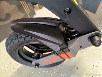 Kukirin G2 2025 predný a zadný blatník