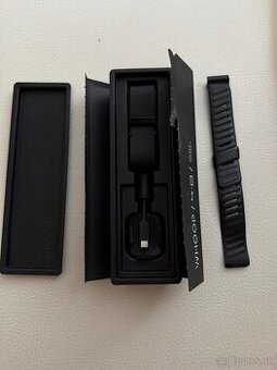 Whoop 4.0 s kompletným príslušenstvom