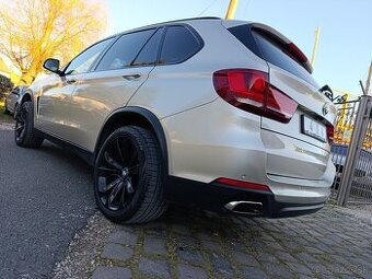 BMW X5 xDrive 50i 330kW/450PS Zabiják na ceste