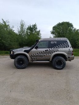 Predám Nissan patrol y61