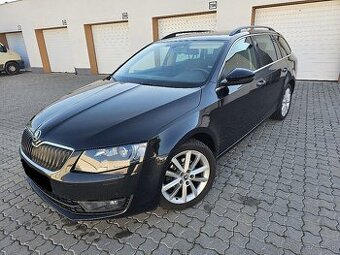 Škoda Octavia Combi 1.6 TDI M5 Style Navi DVD R17 LED