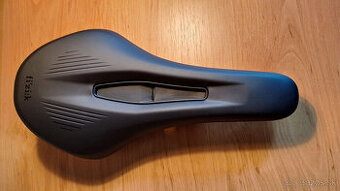 sedlo MTB Fizik Argo Vento X 140mm