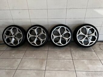 5x100 r19 Oxigin 225/35r19
