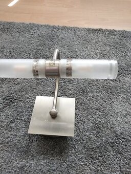 Lampa nad zrkadlo