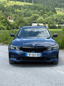 BMW Rad 3 Touring 320d mHEV xDrive A/T