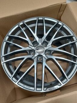19" sada alu AUDI Q 5 + letné pneu.