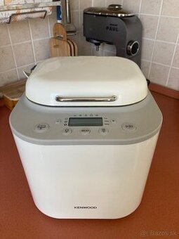 Domáca pekáreň Kenwood BM260