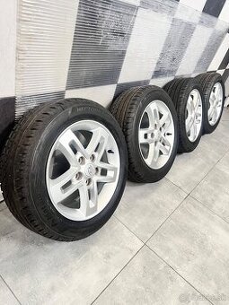 R16 205/55 KIA