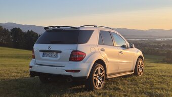 Mercedes-Benz ML350CDI Grand Edition