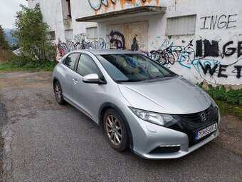 Honda Civic 5DR 1.4i, r. 2014