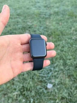Apple Watch SE 44mm