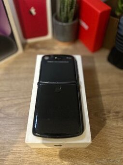 Motorola Razr – plne funkčný telefón