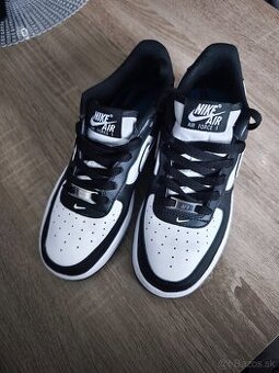 Nike air force 1 lv8