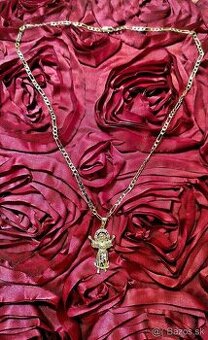 NOVE RETIAZKY FIGARO A PRIVESKY