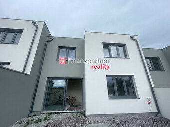 Novostavba v radovej zastavbe nad Prešovom s MHD (F641-12-AN