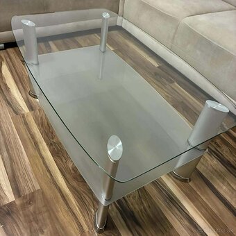 Konferenčný stolík sklo