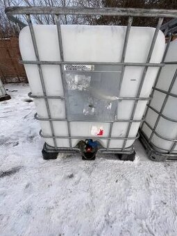 IBC nádrž 1000litrova