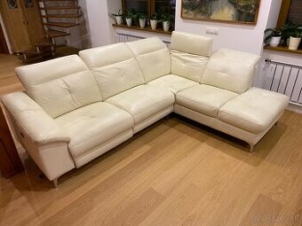 Kožená sedačka s elektrickým vysuvom