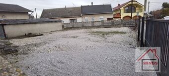 Plocha na parkovanie v centre mesta Sereď - Kúpeľné námestie