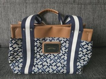 Kabelka Tommy Hilfiger