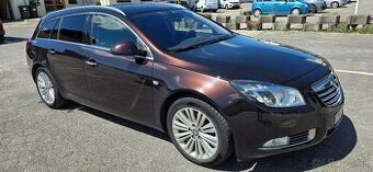 Opel Insignia Sport Tourer 2012-118 kW