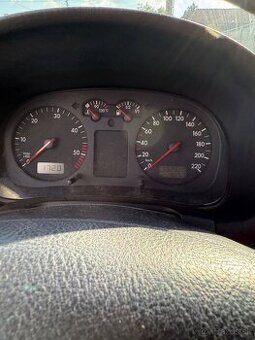 Predám golf 4 1.9 TDi 66 kW rok výroby 2002