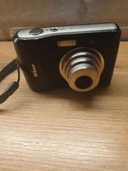 Predám digitálny fotoaparát Nikon Coolpix L18