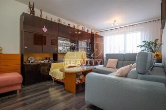 2 IZBOVÝ BYT, ŽILINA-VLČINCE II, VÝŤAH, BALKÓN, 58m2
