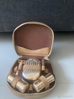 Retro sada na holenie