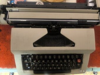 Písací stroj Consul