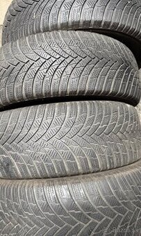 225/60 R18 zimne pneu Firestone rv2022