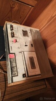 Elektronika zo starej drevenice