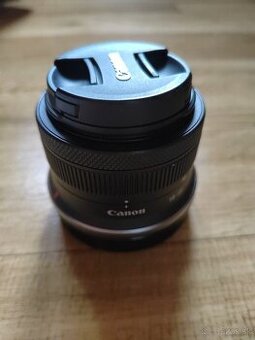 Objektív Canon RF 18-45 mm