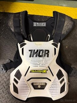 Hrudný chránič Thor