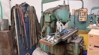 Vertikální frézka TOS FB 25 V-NC (8822)