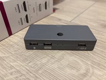 KVM Hama ( HDMI + USB ) prepínač pre nap. PC + Mac