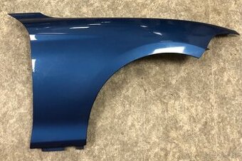 BMW F30 – pravý predný blatník (M-paket vzhľad, Estoril Blue