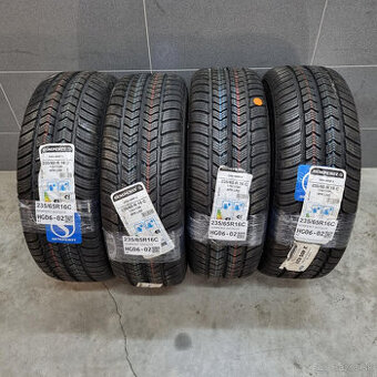Dodávkové zimné pneu 235/65 R16C SEMPERIT DOT2219