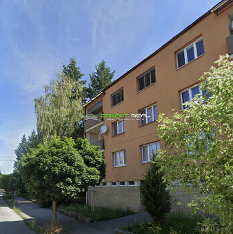 Predaj 3-izb. byt 88 m2, loggia, balkón, garáž, Prešov
