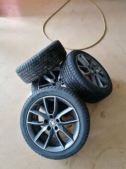 5x112 R18 - škoda octavia RS