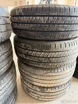 Predám Kumho KC53 PorTran 215/65R15 104T