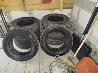 Predám pneumatiky zimné aj letné 215/65R16