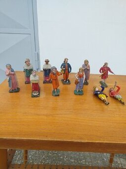 Stare drevene postavicky do betlehemu