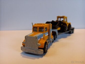 MATCHBOX CONVOY - PETERBILT + TRACTOR SHOVEL